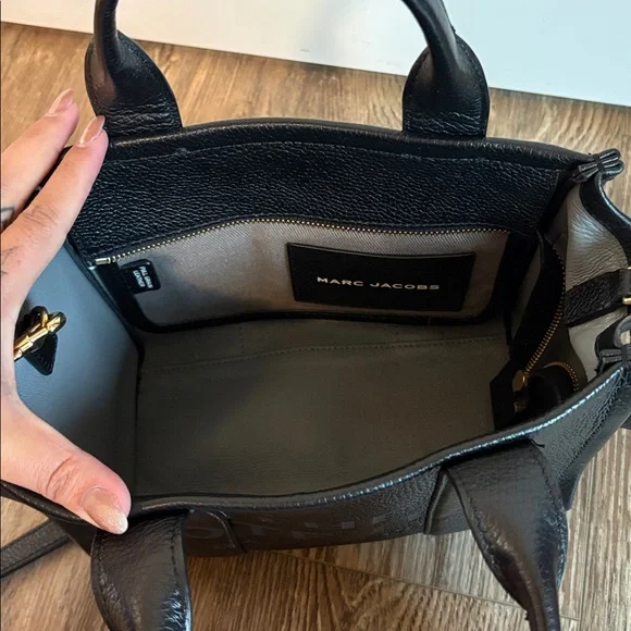 Marc Jacobs Black Leather The Tote Bag - Sz Small - Picture 4 of 14